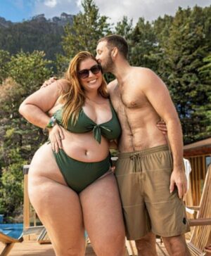 KD13. Un hombre que fue objeto de burlas por estar con una mujer de 113 kg tiene la respuesta perfecta para callar a sus detractores.